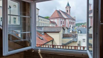 Kamar Double Comfort, 1 Tempat Tidur Queen, pemandangan kota | Pemandangan dari kamar