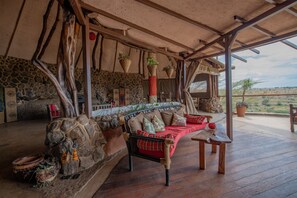 Sun deck - Amani Mara Camp (Maasai Mara)