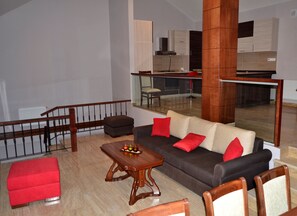 Superior Villa | In-room dining