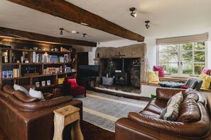 Interior - Weeke Barton (Exeter)