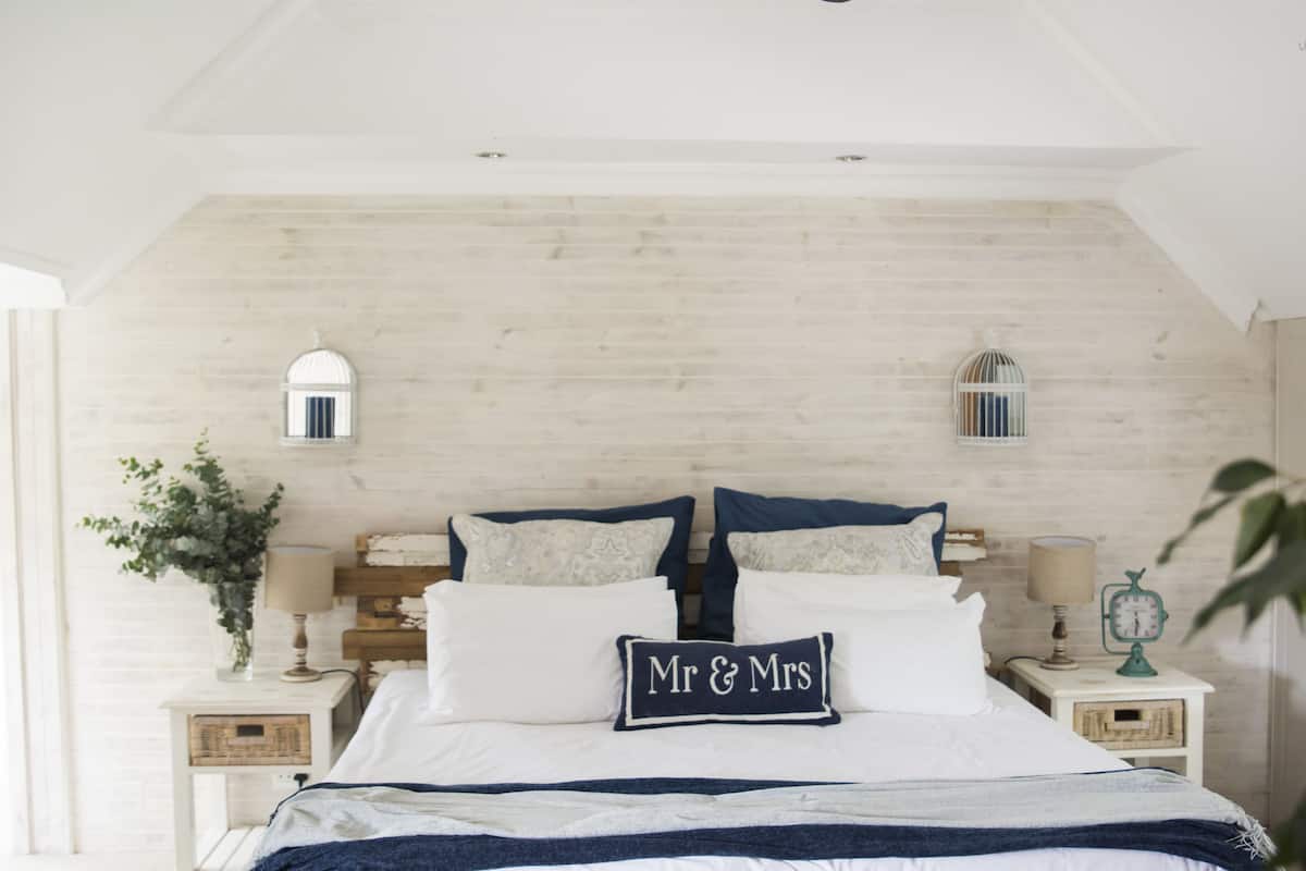 Honeymoon Loft | 1 bedroom, premium bedding, minibar, desk