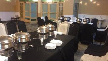 تناول الطعام