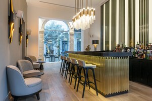 Bar (en la propiedad)