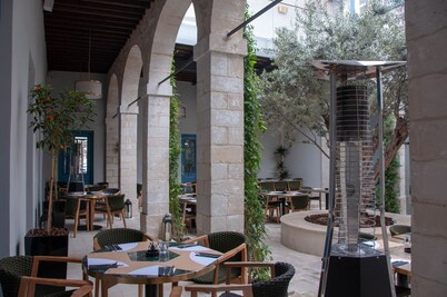S Paul Hotel
