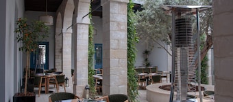 S Paul Hotel