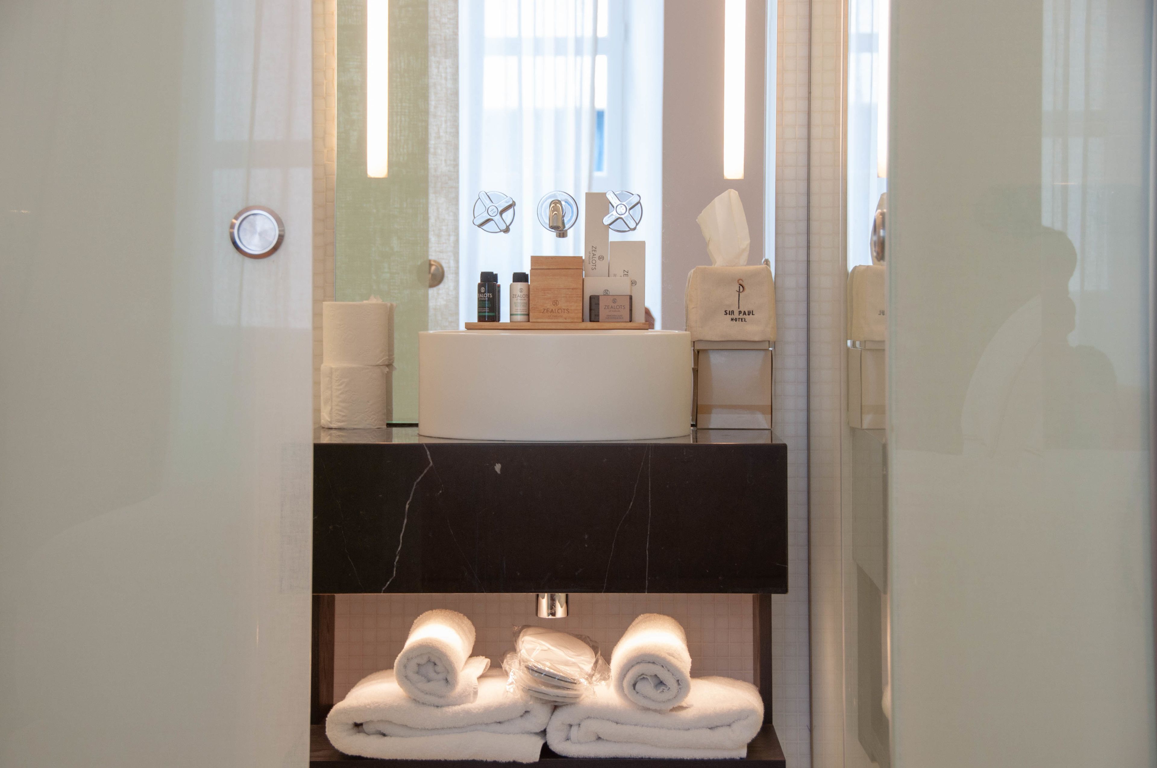 Photo - S Paul City Hotel