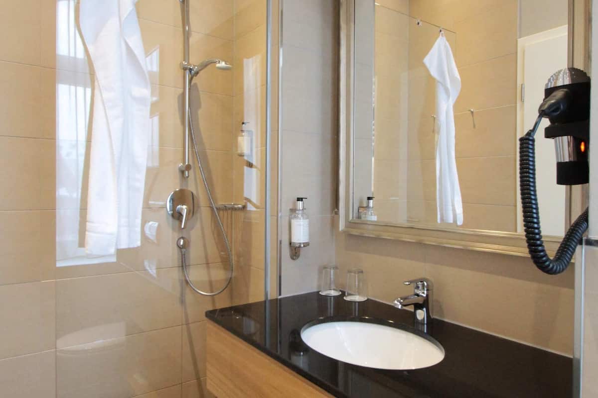 free toiletries, hair dryer, towels