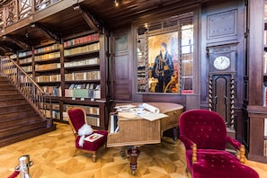 Library - Chateau Appony (Oponice)