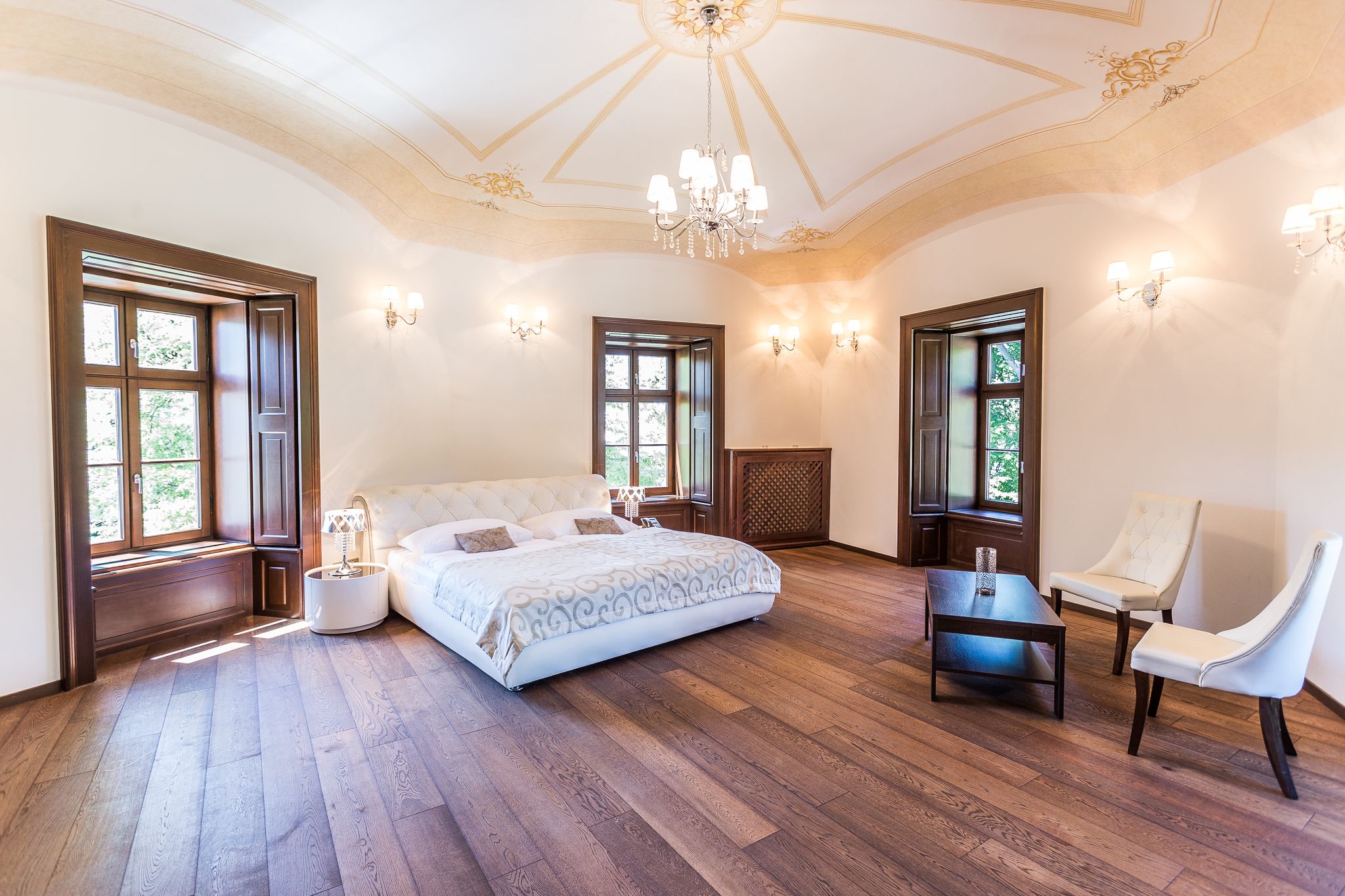 Superior kamer, 1 twee- of 2 eenpersoonsbedden | Luxe beddengoed, een minibar, een kluis op de kamer, een bureau