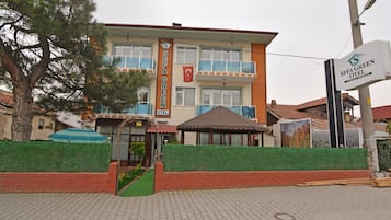 Fachada de la propiedad
