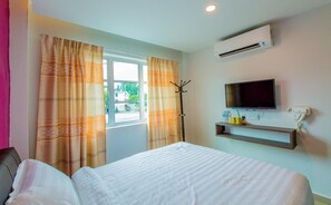 Desk, soundproofing, iron/ironing board, free WiFi - U Plus Budget Hotel (Bukit Mertajam)