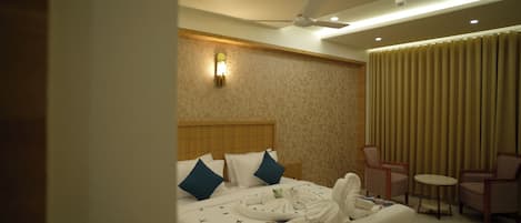 Superior Double Room | Premium bedding, desk, laptop workspace, blackout drapes