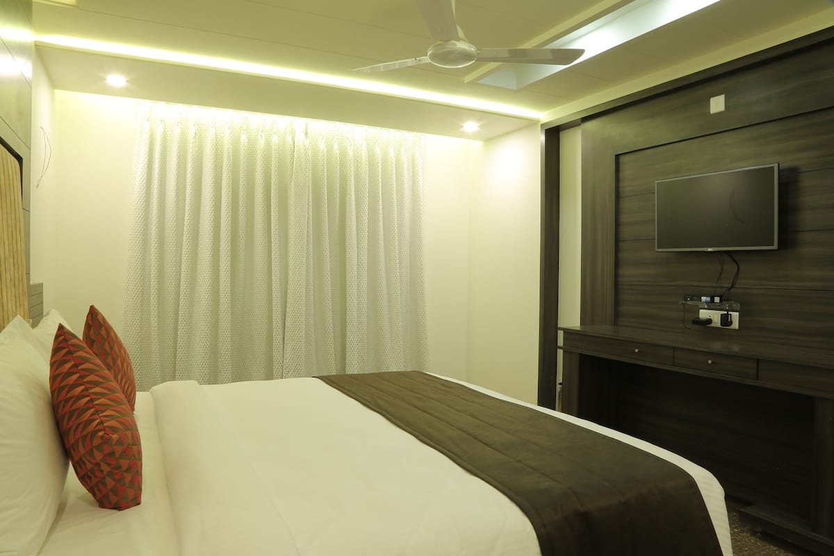 Suite | Escritorio, cortinas blackout y insonorización