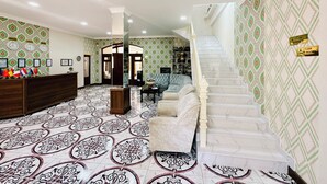 Quầy tiếp tân