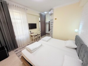 Superior Double or Twin Room | Laptop workspace, soundproofing, iron/ironing board, free WiFi - Samarkand Travel (Samarkand)