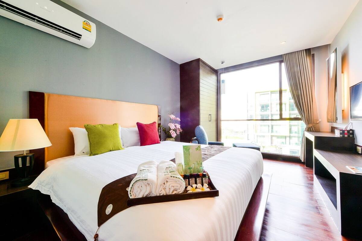 ห้องจูเนียร์สวีท | ตู้นิรภัยในห้องพัก, เตารีด/โต๊ะรีดผ้า, เตียงเสริม/เปล, Wi-Fi ฟรี