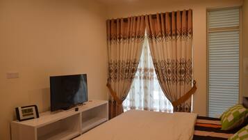 In-room safe, iron/ironing board, WiFi (free)