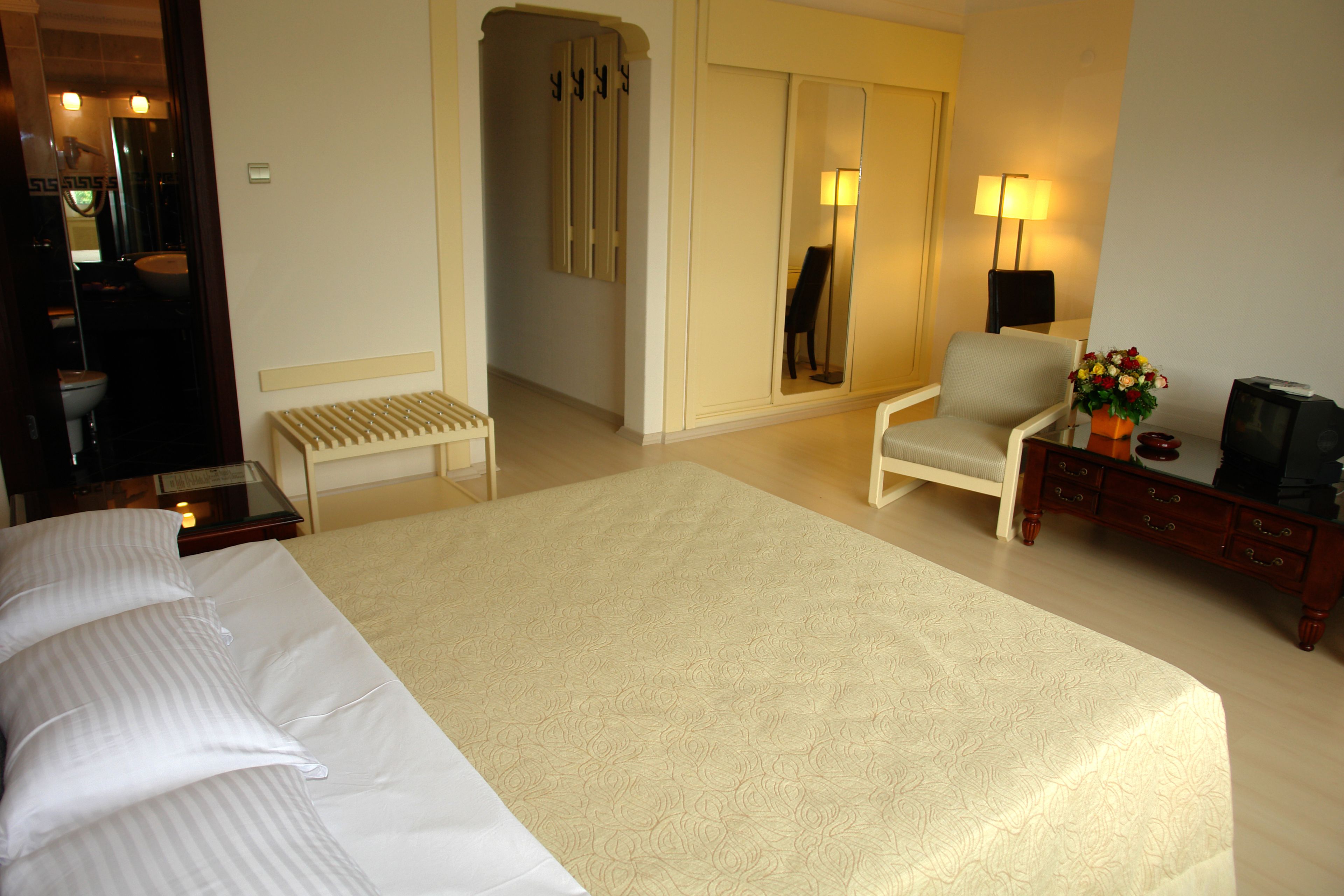 Kismet Hotel in Kuşadası Find Hotel Reviews, Rooms, and Prices on