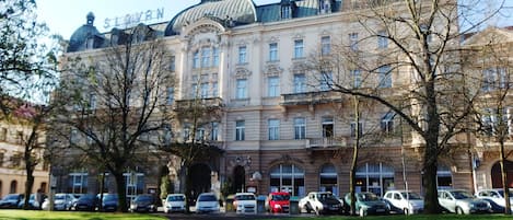Façade de lâhĂ©bergement
