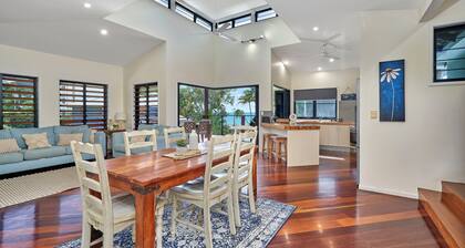 Beachcomber Holiday House