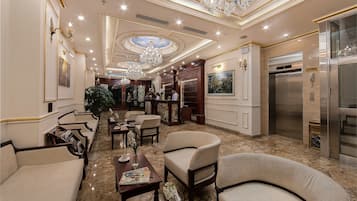 Lobby lounge