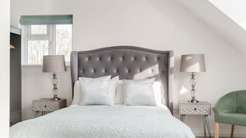 Executive Double Room, Ensuite, River View (main building)