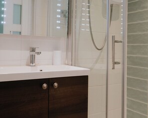 Casa de campo, baño privado (2) | Baño