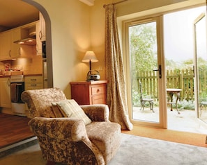 Cottage, Private Bathroom (1 - Sleeps 3) | Lounge - Pine Tree Lodge Bridgnorth (Bridgnorth)