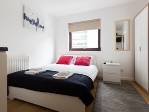 Basic Studio, Ensuite, City View (Standard Studio) | 1 bedroom - Centra Wharf (London)