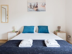 Basic Studio, Ensuite, City View (Standard Studio) | 1 bedroom - Centra Wharf (London)