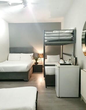 Suite, eigenes Bad | 1 Schlafzimmer