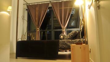 1 bedroom, iron/ironing board, free WiFi