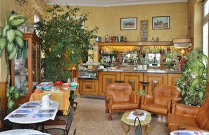Bar (in der Unterkunft)