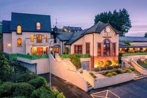 Aerial view - Flagstaff Lodge (Newry)
