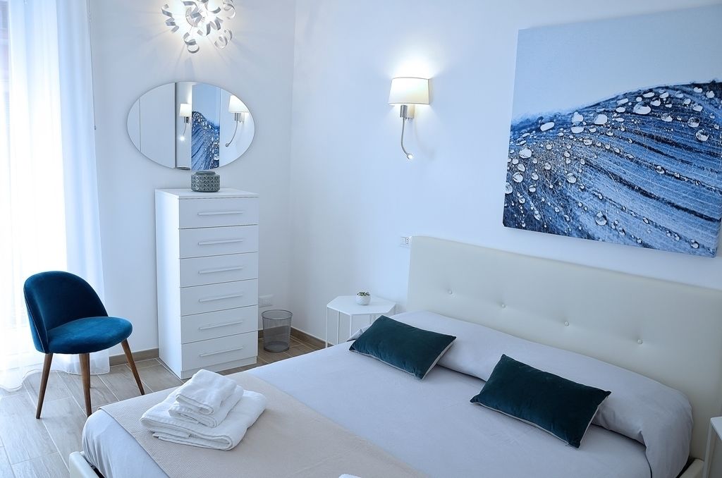 Suite, Balcony | Premium bedding, desk, soundproofing, iron/ironing board