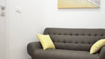 Suite Superior, balcone | Biancheria da letto di alta qualità, una scrivania, insonorizzazione