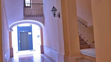 Entrada interior