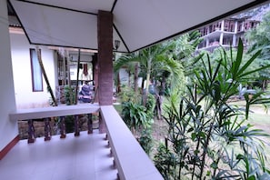 Rollaway beds, free WiFi - Aonang Friendly Bungalow (Krabi)
