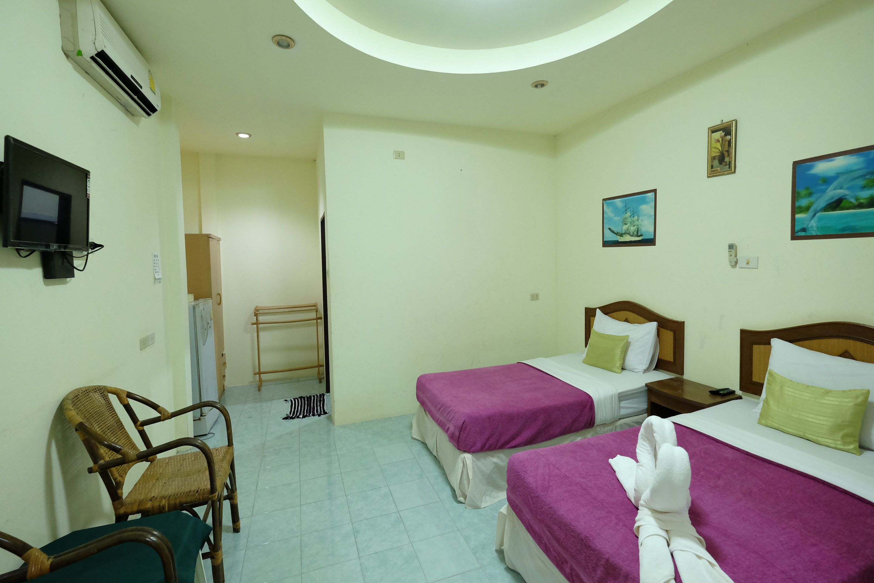 rollaway beds, free wifi