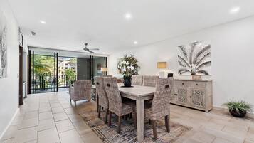 Leilighet, 2 soverom, utsikt mot lagune | Spiseområde på rommet