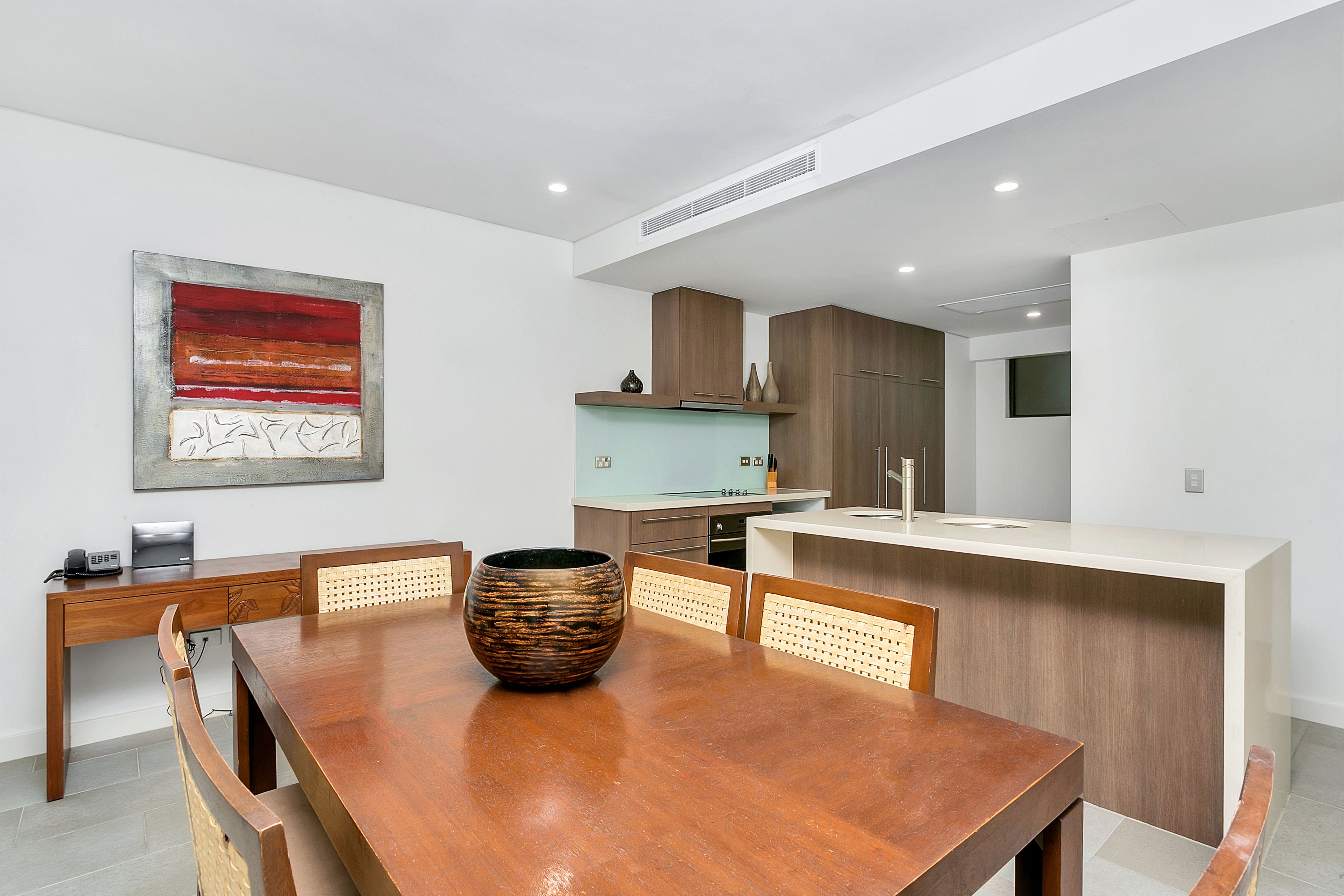 apartment, 2 bedrooms, lagoon view | in-room dining