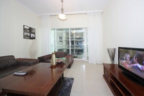 Apartment, 1 Bedroom | Living room | LED TV - Piks Key - Burj Al Nujoom (Dubai)