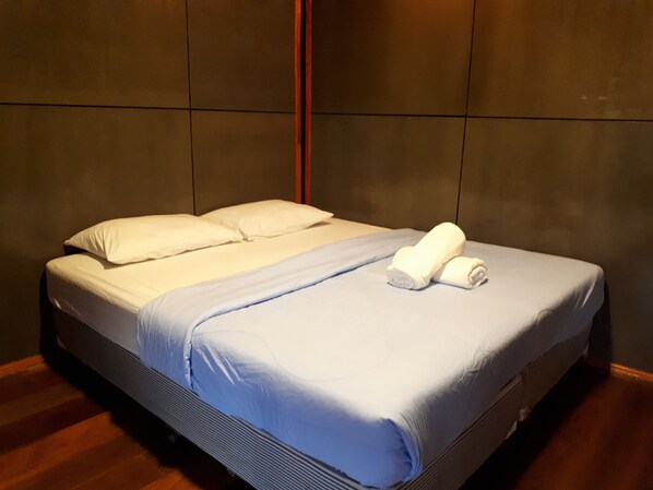 Standard Double Room with River View - Baansuankamnun Montree (Amphawa)