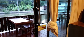 Baansuankamnun Montree