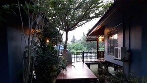 Khuôn viên nơi lưu trú