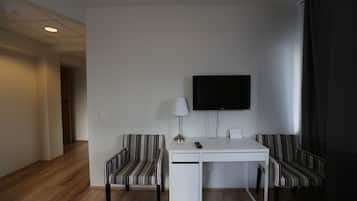 Desk, blackout drapes, soundproofing, free WiFi