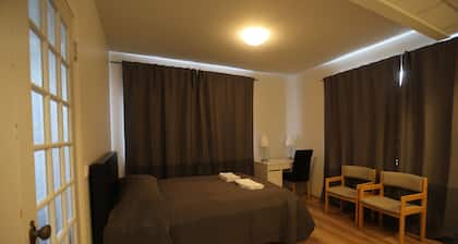 100 Iceland Hotel