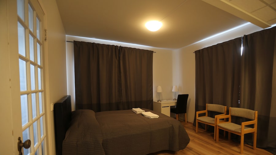 100 Iceland Hotel