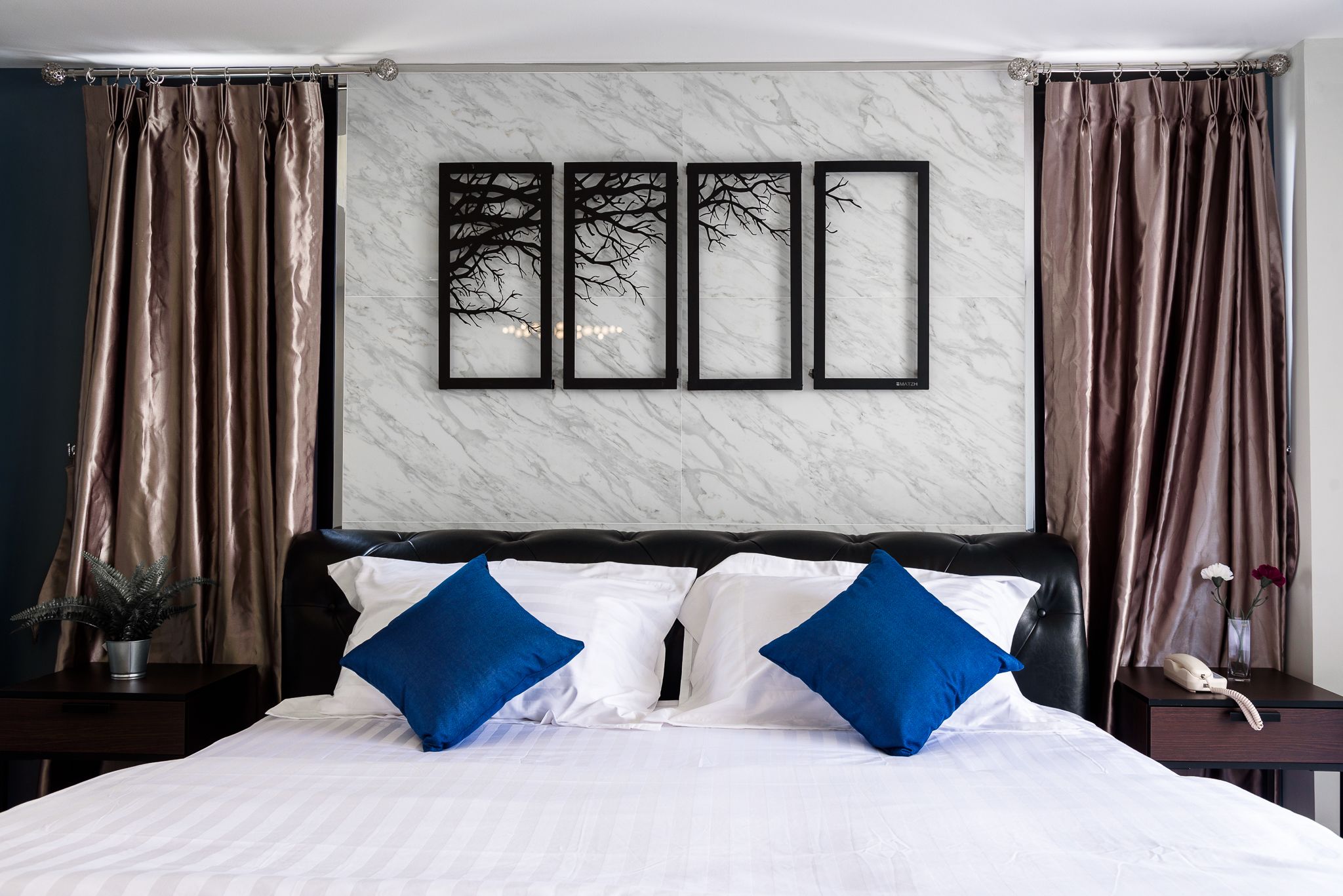 deluxe double room | minibar, in-room safe, free wifi, bed sheets