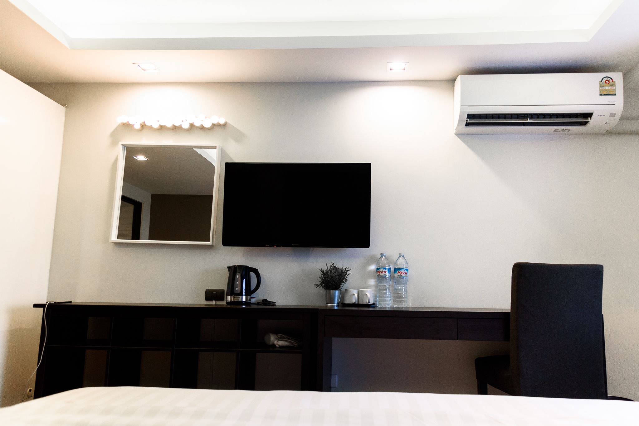 suite | room amenity